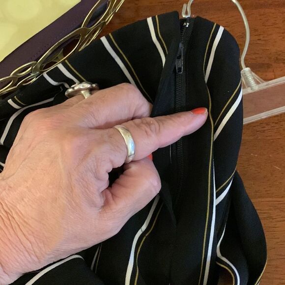 Body by Us Size Small black striped pants. Pleated front with tie. - Picture 7 of 10